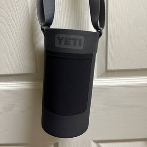 YETI Charcoal & Black Large Sling